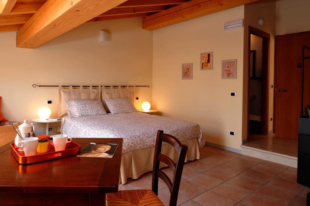 Agriturismo Al Barco ソンマカンパーニャ エクステリア 写真