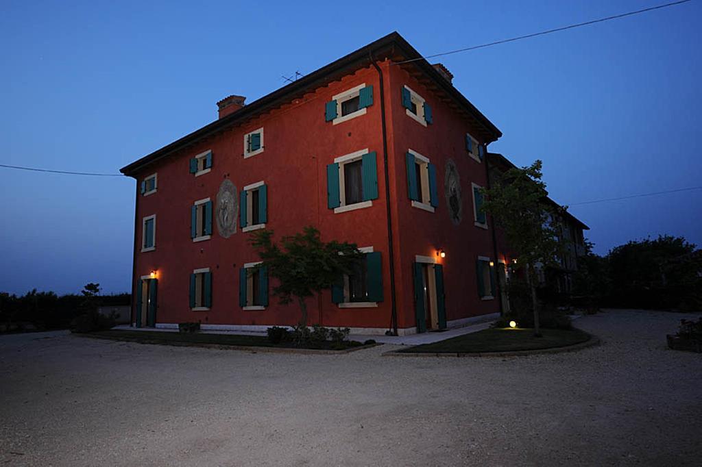 Agriturismo Al Barco ソンマカンパーニャ エクステリア 写真